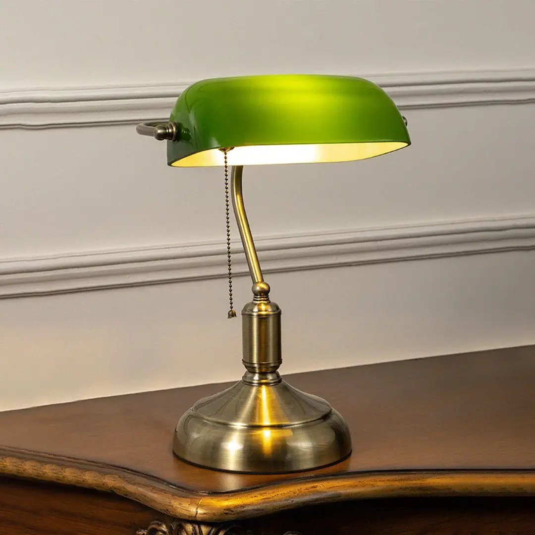 Retro Classic Green Table Lamp | 8688